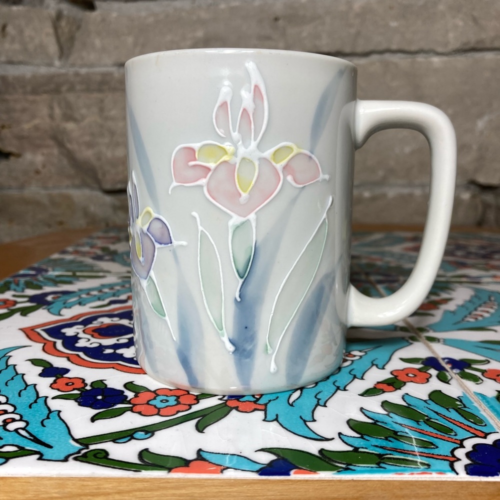Otigari Hand Painted Vintage Floral Design Mug
